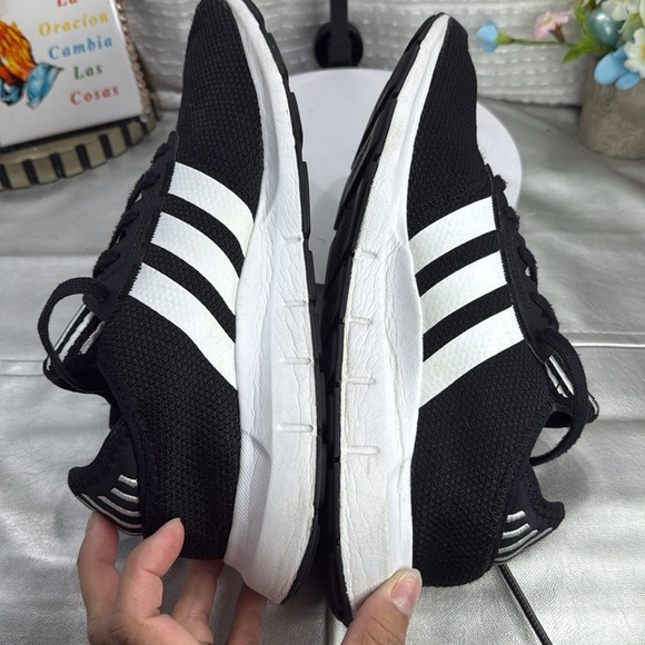 (C) Adidas SWIFT RUN X FY2110 Men's Running Shoes, Black/White, Size 9 - Picture 10 of 13